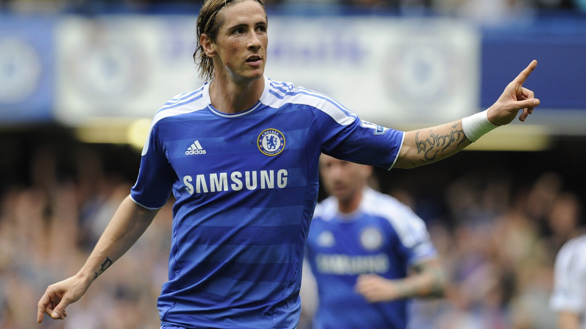 《电竞赛事Vlog:幕后花絮带你走进比赛现场》,电竞比赛现场视频